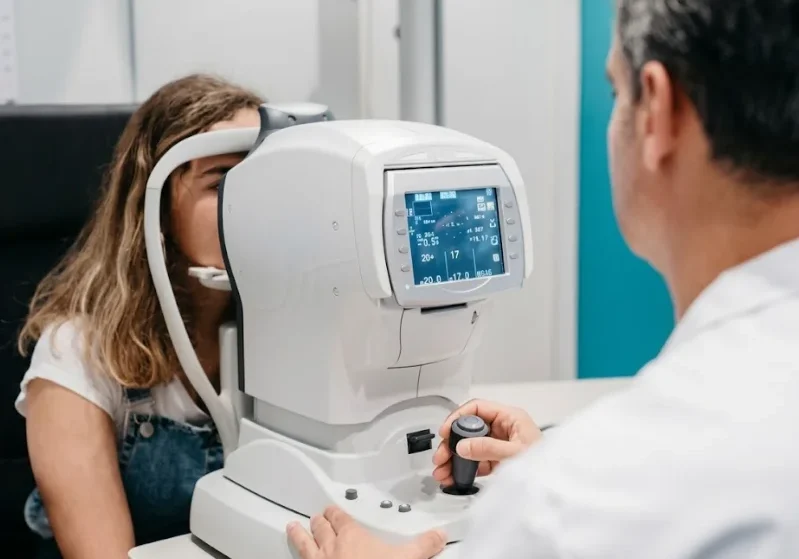 service-ophthalmic-optometry-equipment